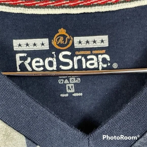 RED SNAP  Vneck American flag tee shirt - Picture 3 of 4